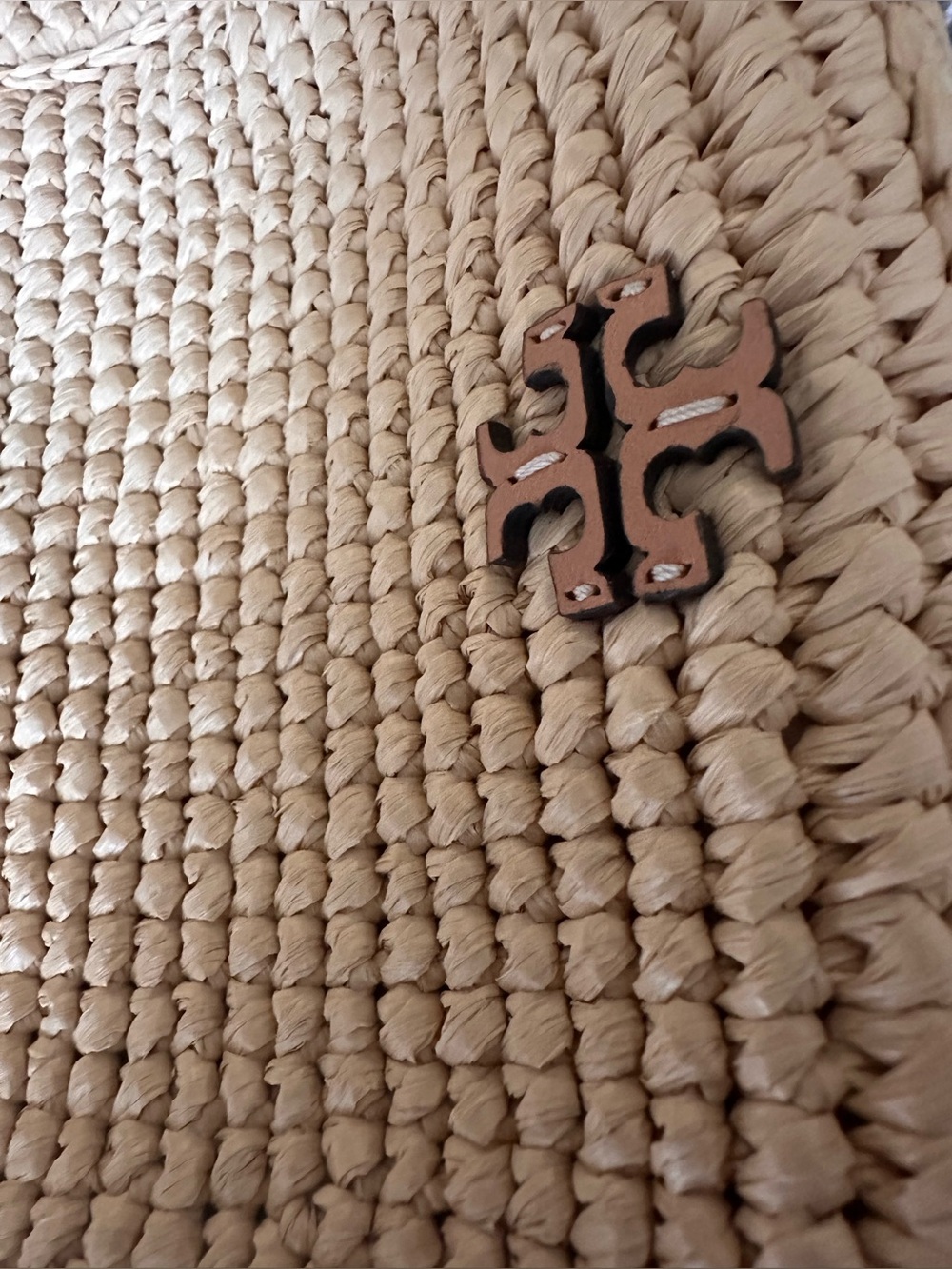 Tory Burch Beige Woven Straw Shoulder Bag with Tan Leather Strap - Picture 2 of 12